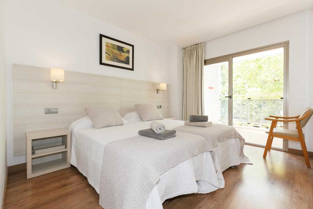 Uhc Michelangelo Apartments Salou Extérieur photo