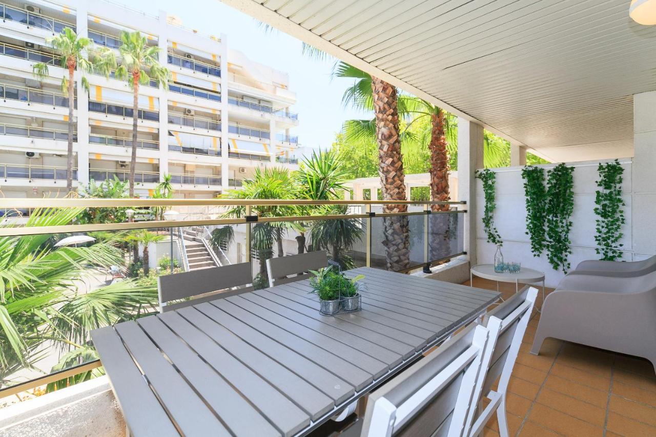 Uhc Michelangelo Apartments Salou Chambre photo
